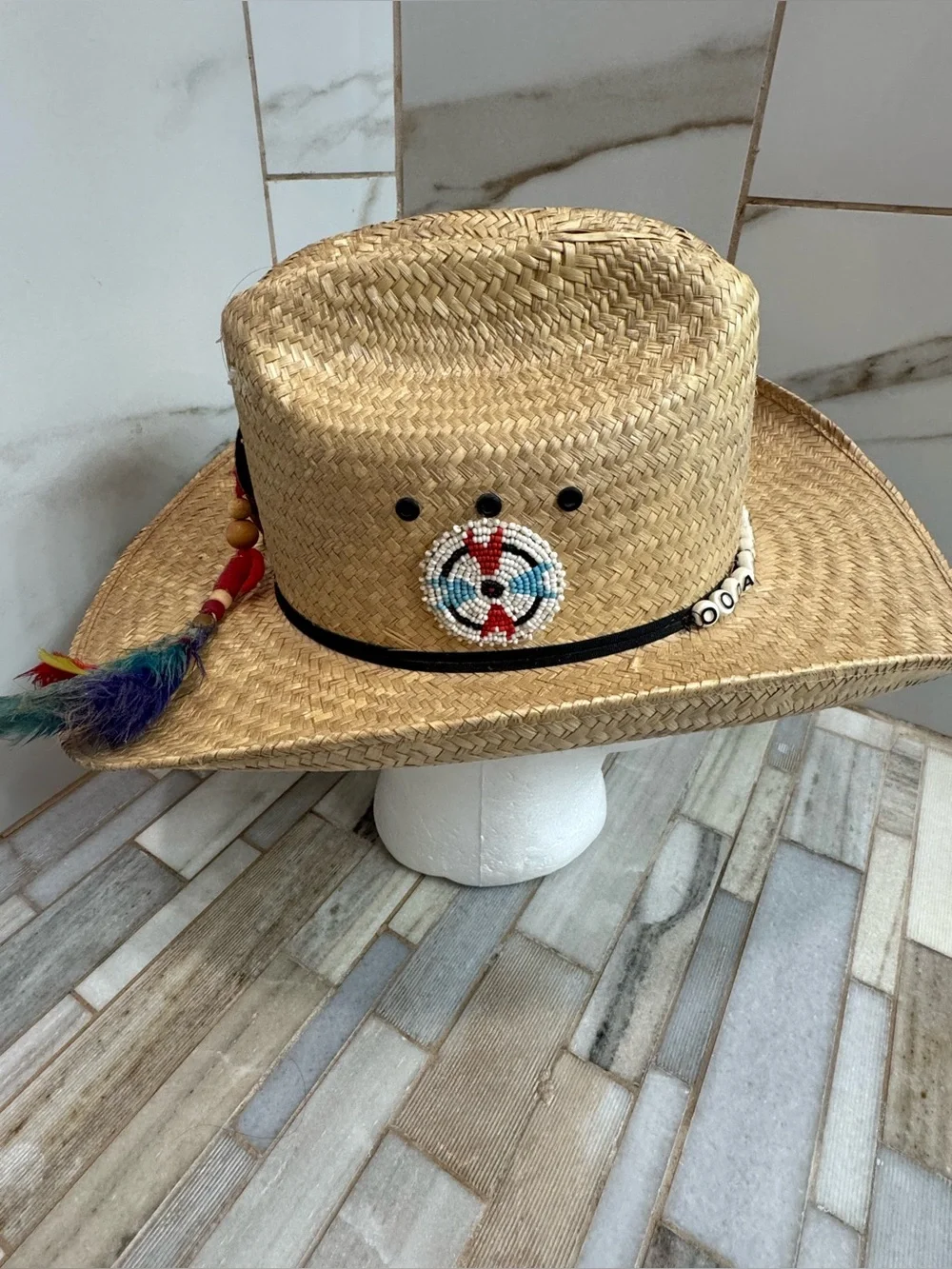 Texas hat Company Straw Cowboy Hat Oodahekrwees Tribe Beaded Thunderbird  7 1/8